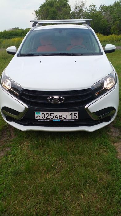 Продам Lada XRay