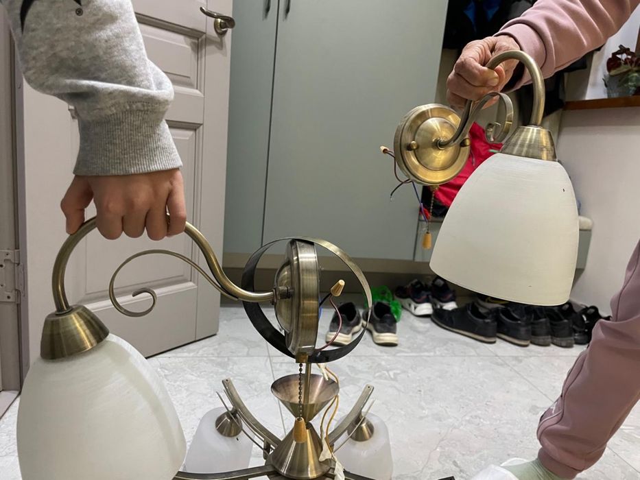 Люстра 5 рошковая