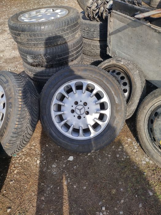 Vând sau schimb jante Mercedes