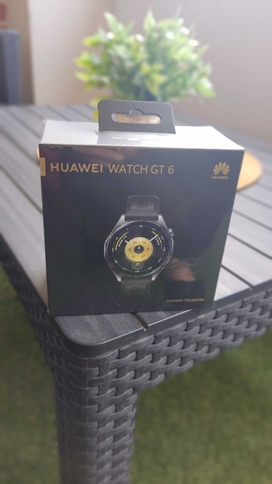 Huawei watch GT 6 смарт часовник ,не е отварян
