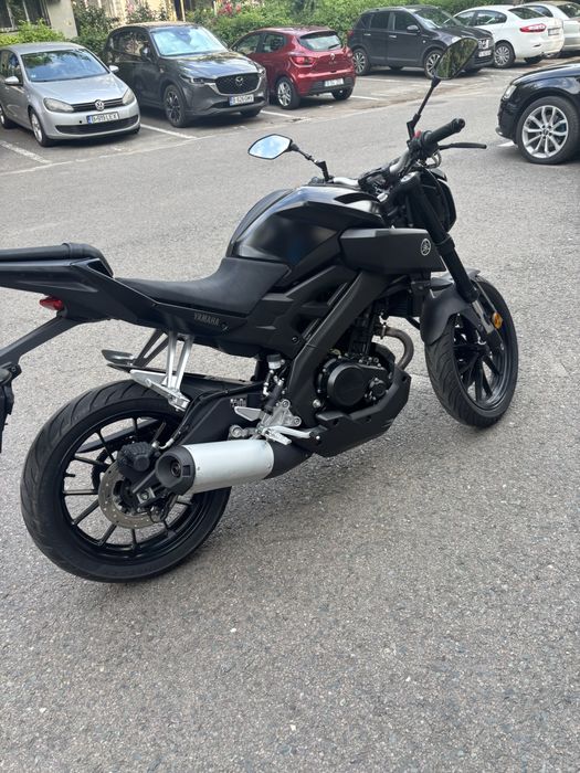 Motocicleta Yamaha MT 125 ABS
