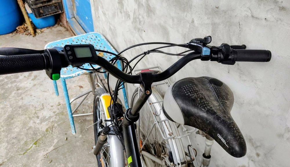 Bicicleta electrica în stare perfecta de funcționare .