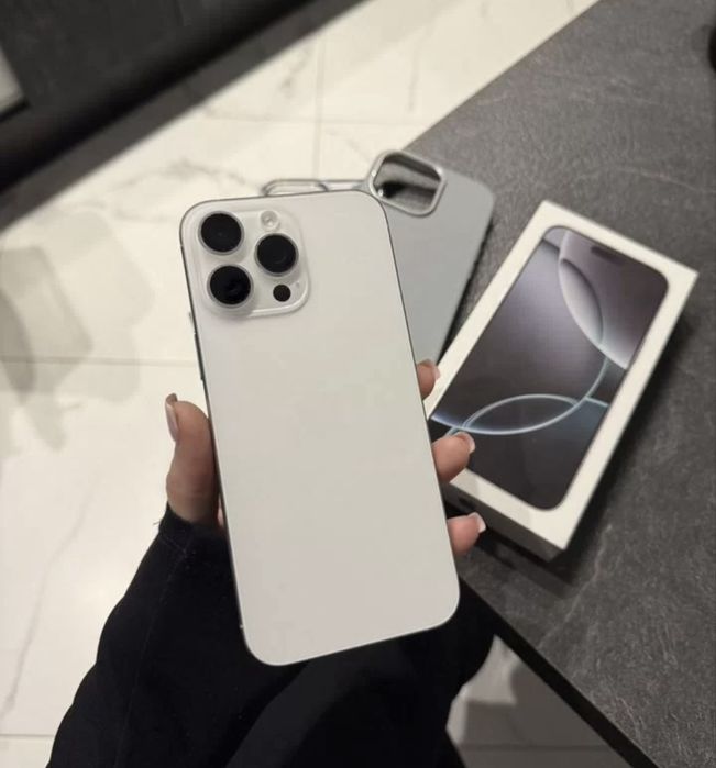 Айфон 16 Pro на 256гб