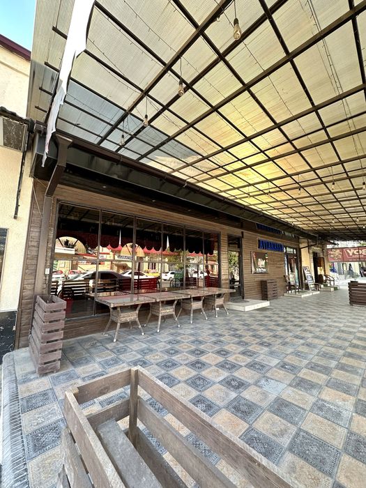 Таер бизнес Кафе. Юлни устида. Хамма шароити бор. Факат ишни бошланг.