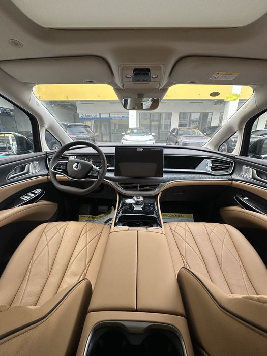 BYD DENZA D9 в наличаи от TERRA AUTO