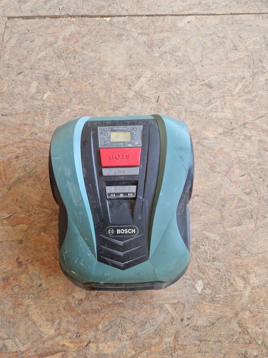 Robot de gazon Bosch Intego M+ 700