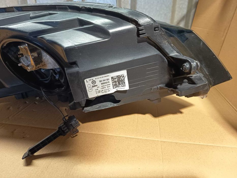 far vw golf 7 stanga bi-xenon