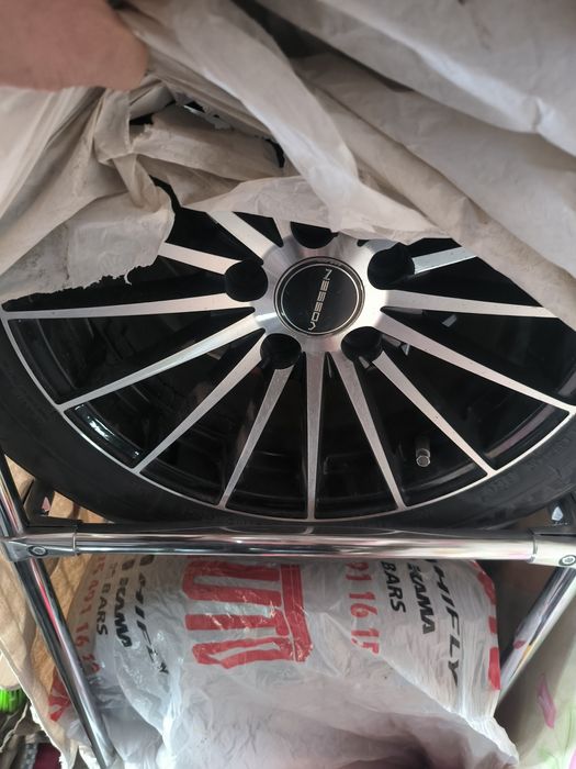 Автомобиль Фольксваген Поло