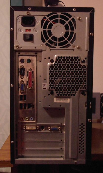 Vând unitate Pentium 4