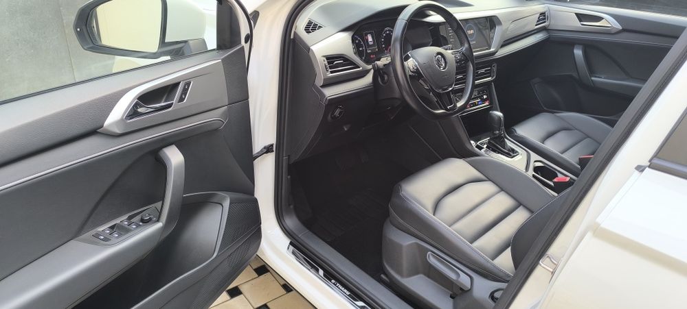 Volkswagen E-Tharu 38000 пробег