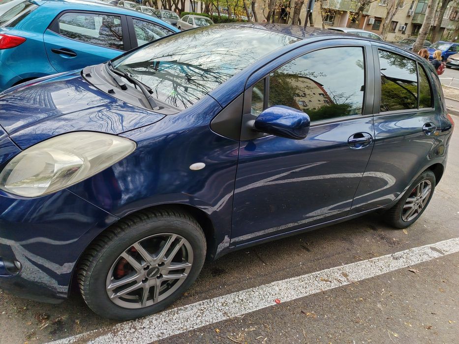 Vând Toyota Yaris 2009 1.3 Benzina