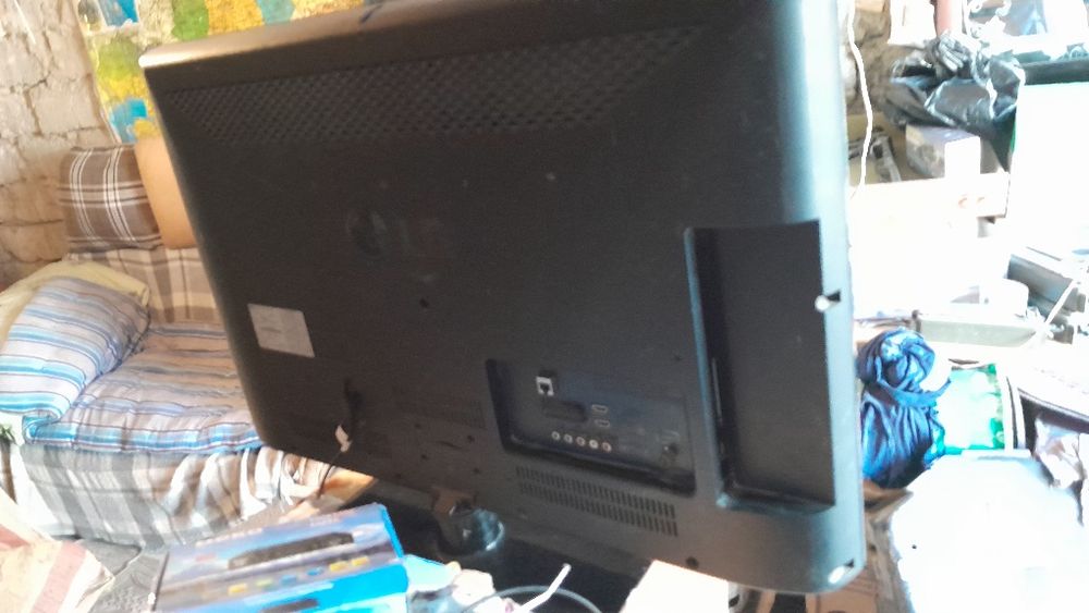 Телевизор Ж.К. LG