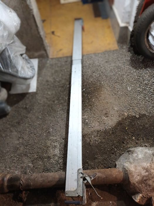 2 obloane  aluminiu 22cm l