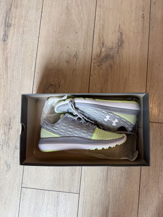 обувки Under Armour