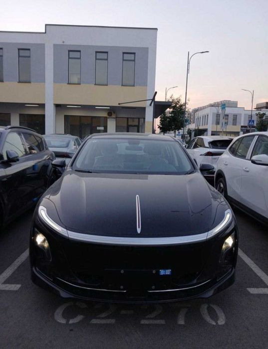 Hongqi Eqm5 500km Boshlang'ich 5.400$ bilan Nasiya savdoga chiqadi