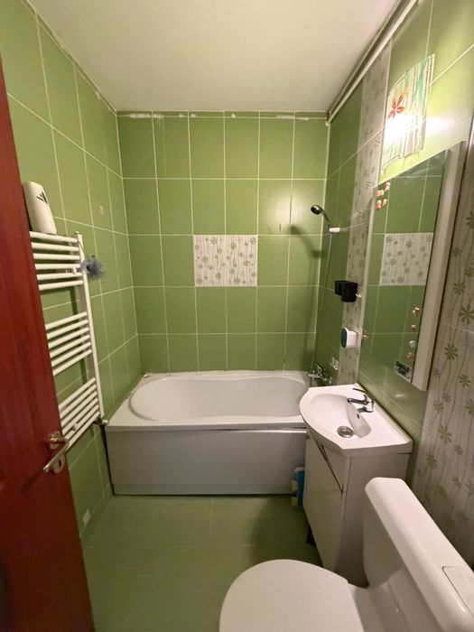 Inchiriez apartament cu 3 camere in Drumul Taberei!