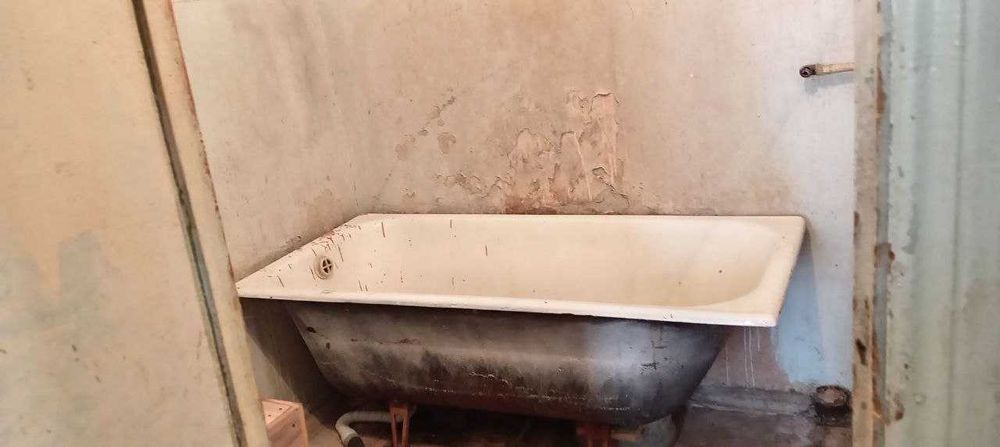 Parkent tumanida Hovli sotiladi