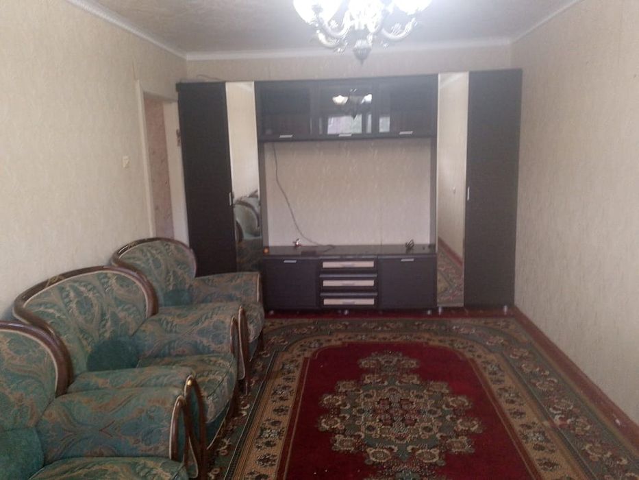 Продается 3мк 13 дом.