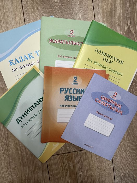 Порно балапан мені оның кискасын жалауға мәжбүр етті