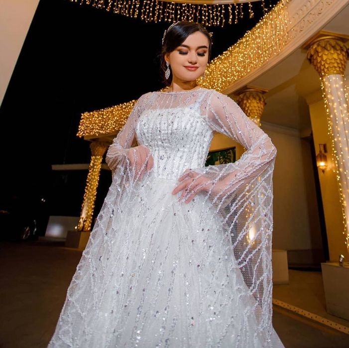 Tayyot biznes sotiladi. Tõy va oqshom liboslari