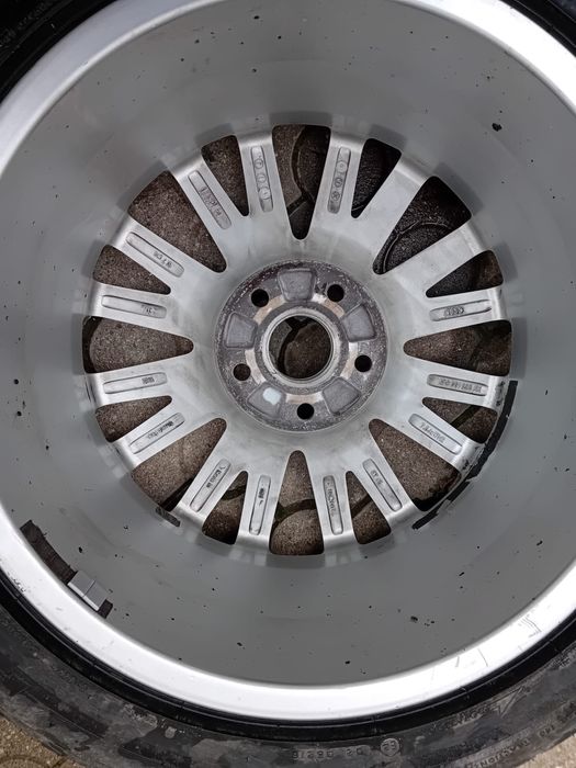 Vand jante Audi pe 17 + cauciuri Pirelli- aduse recent din Germania