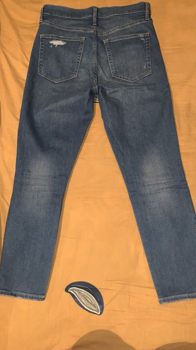 Новые джинсы от Gap.