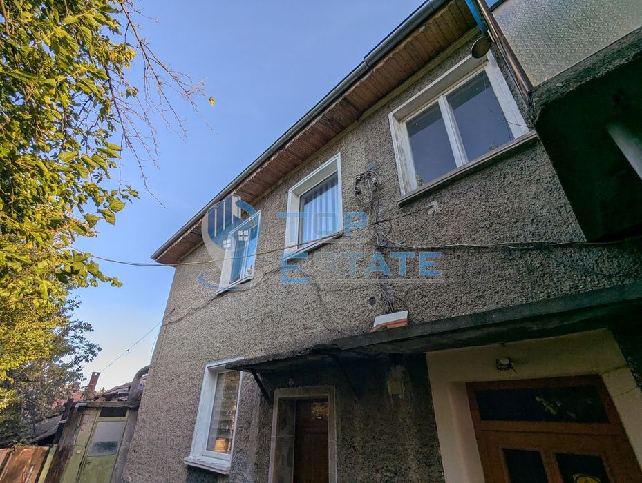 Продава се Етаж от къща в Горна Оряховица - 65 кв.м за 1231 €/кв.м - Снимка #8