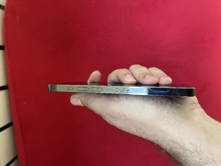 iPhone 13 pro           .