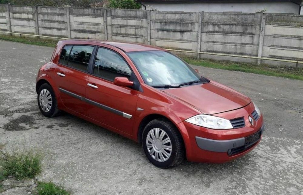 Dezmembrez Megane 2 facelift si nonfacelift