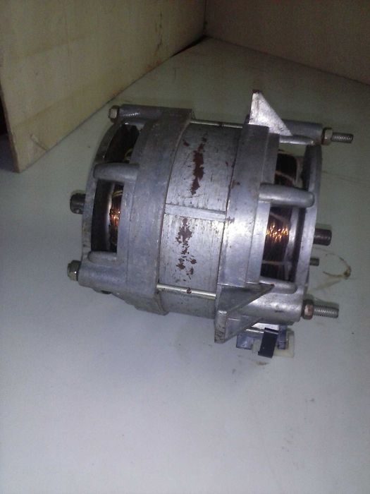 Продавам ел.мотори-договаряне