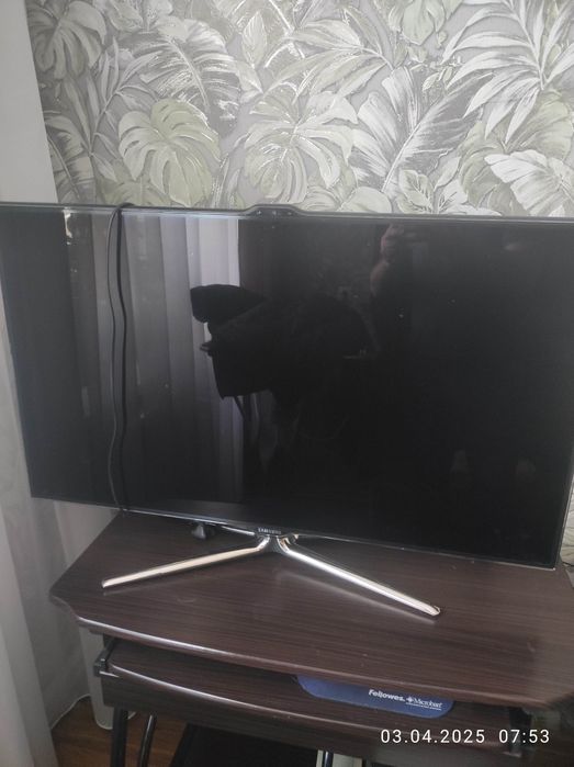 Продам телевизор