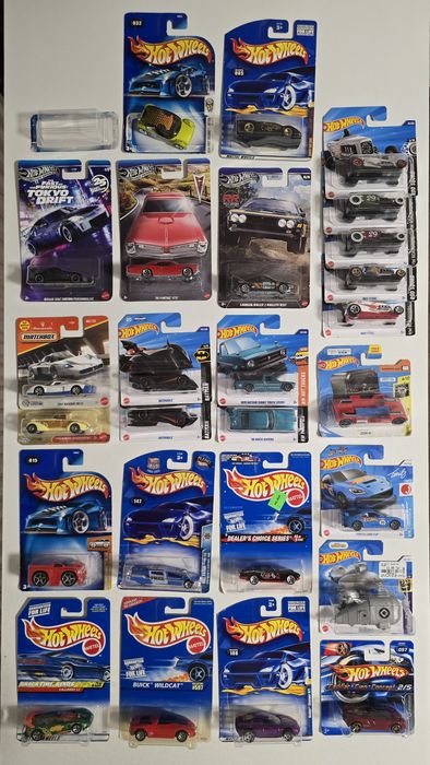 Colecție Hot Wheels 103 buc. — Treasure Hunt, Ferrari, Chase, erori de fabricație