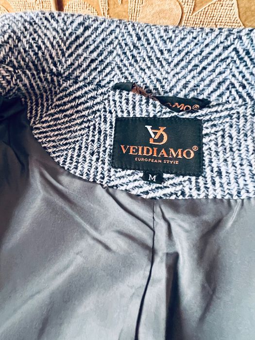 Продам женское пальто