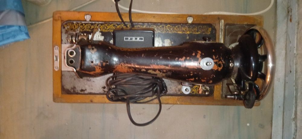 Швейная машинка рабочая