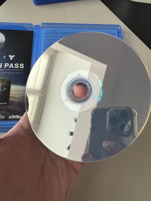 BUNDLE за PS4 2 игри на цената на една DRIVECLUB и Destiny