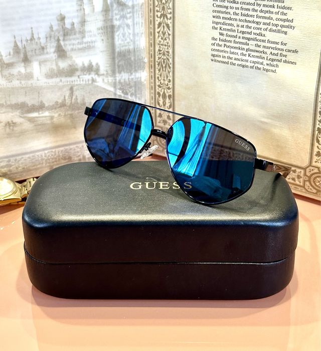 Мъжки слънчеви очила Guess GF5076 01X НАМАЛЕНИ