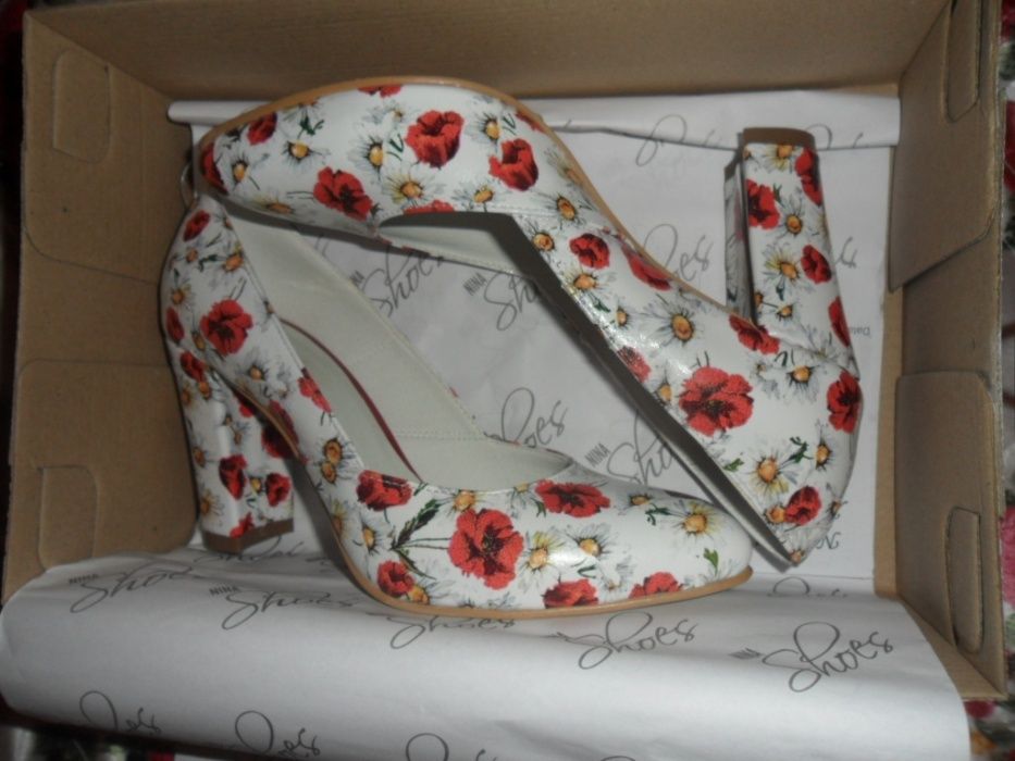 Pantofi piele naturala imprimeu floral 35