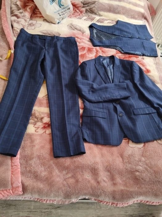 Costum de bărbați,din 3 piese.