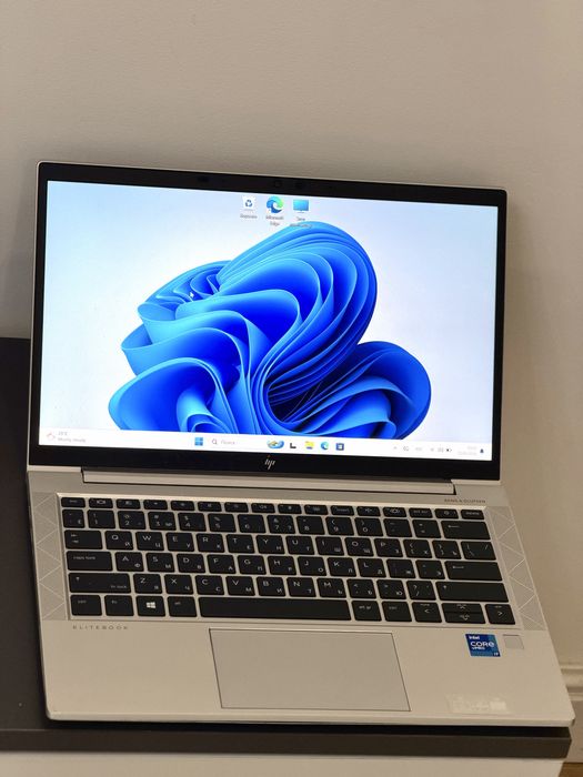 Продам мощный ноутбук hp новой модели в отличном состоянии