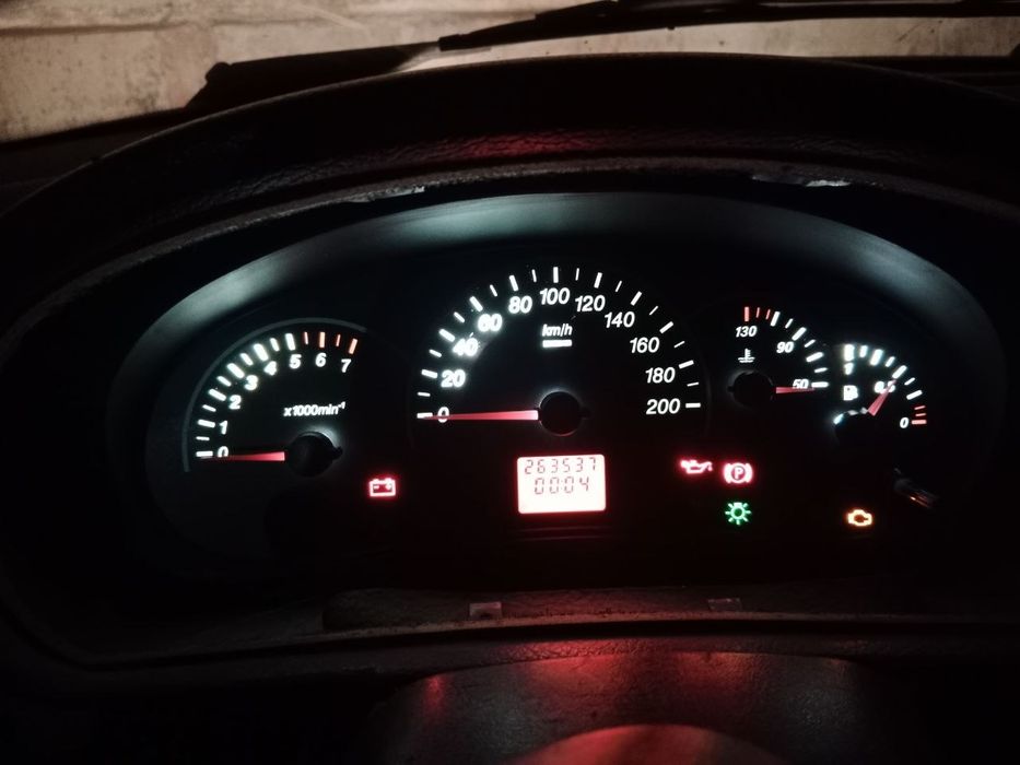 Лада приора седан