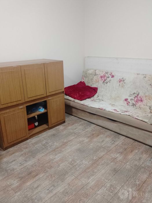 Есть комната на лабзаке возле парка Анхор