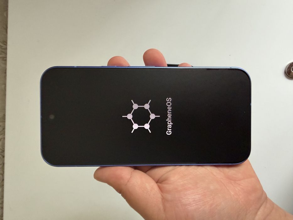 Google Pixel 10 pro GraphineOs