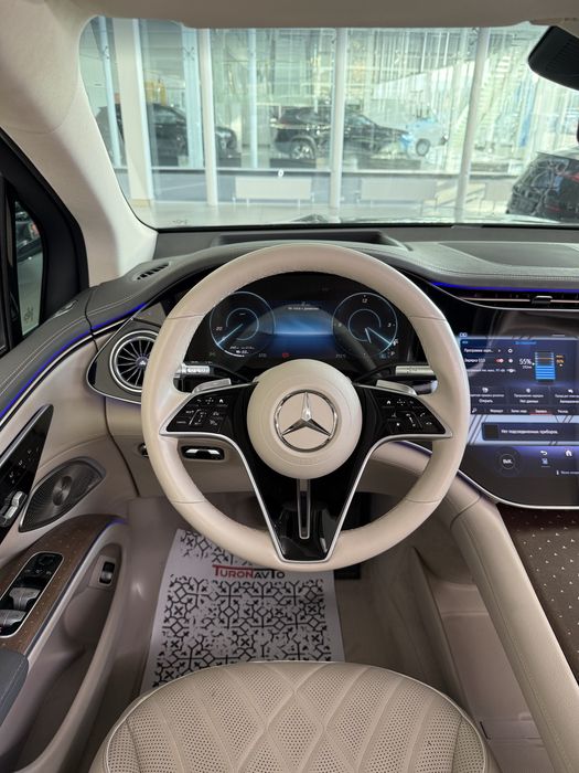 Mercedes Benz EQS580 SUV