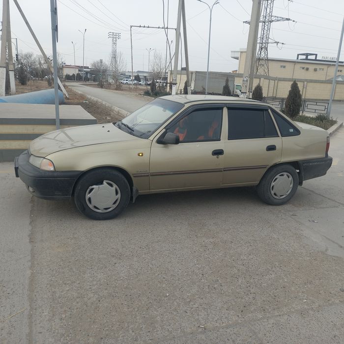 Nexia Daewoo Nexia 1