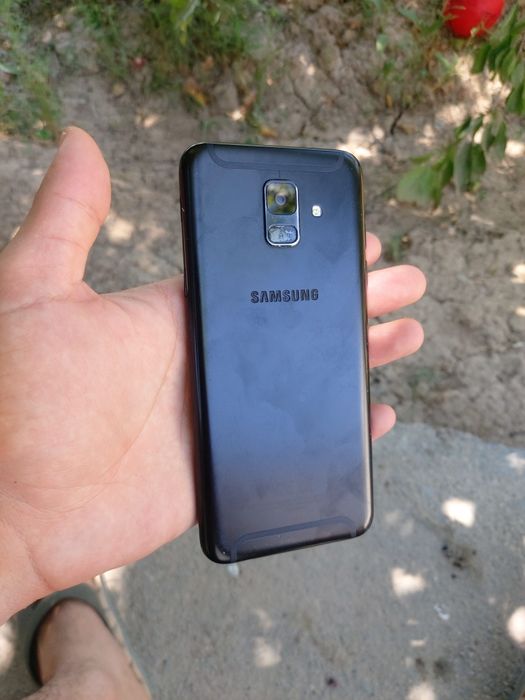 Samsung A6 Radnoy