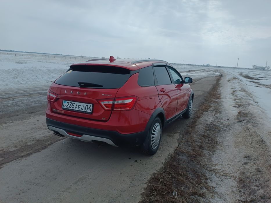 продаю Ладу Веста СВ кросс