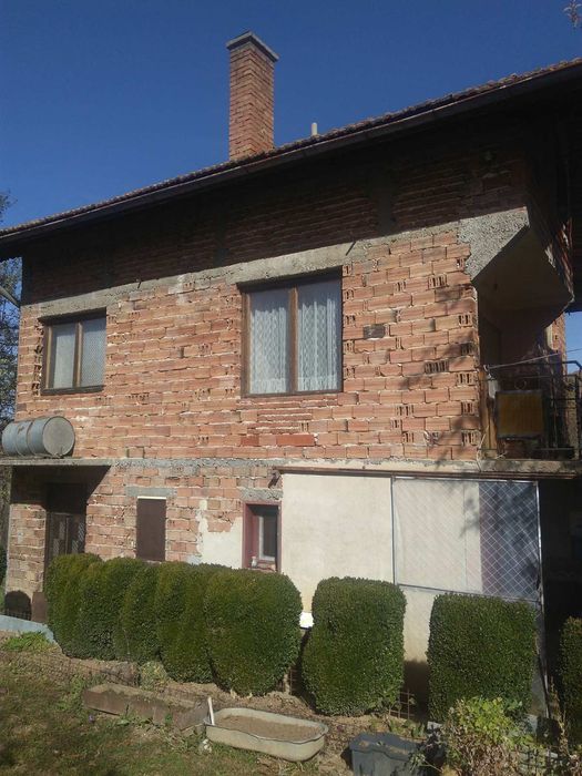 Продава се Къща в Перник, Изток - 64 кв.м за 718 €/кв.м - Снимка #1