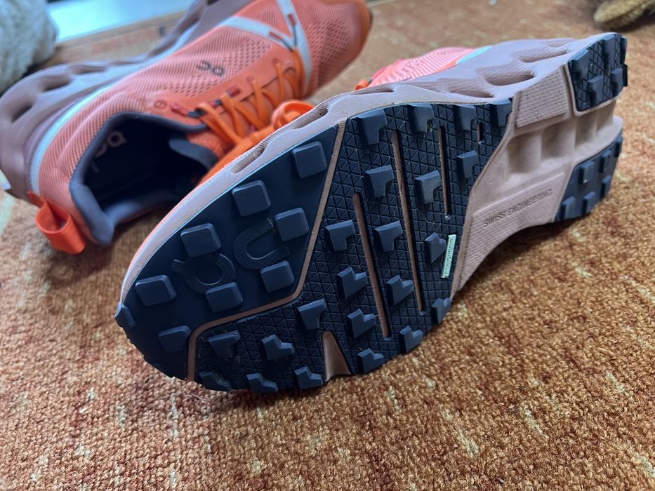 ON Cloudsurfer Trail номер 44/5