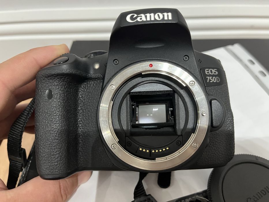Canon EOS 750D - Топ състояние