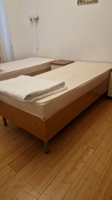 Кровати с матрасом